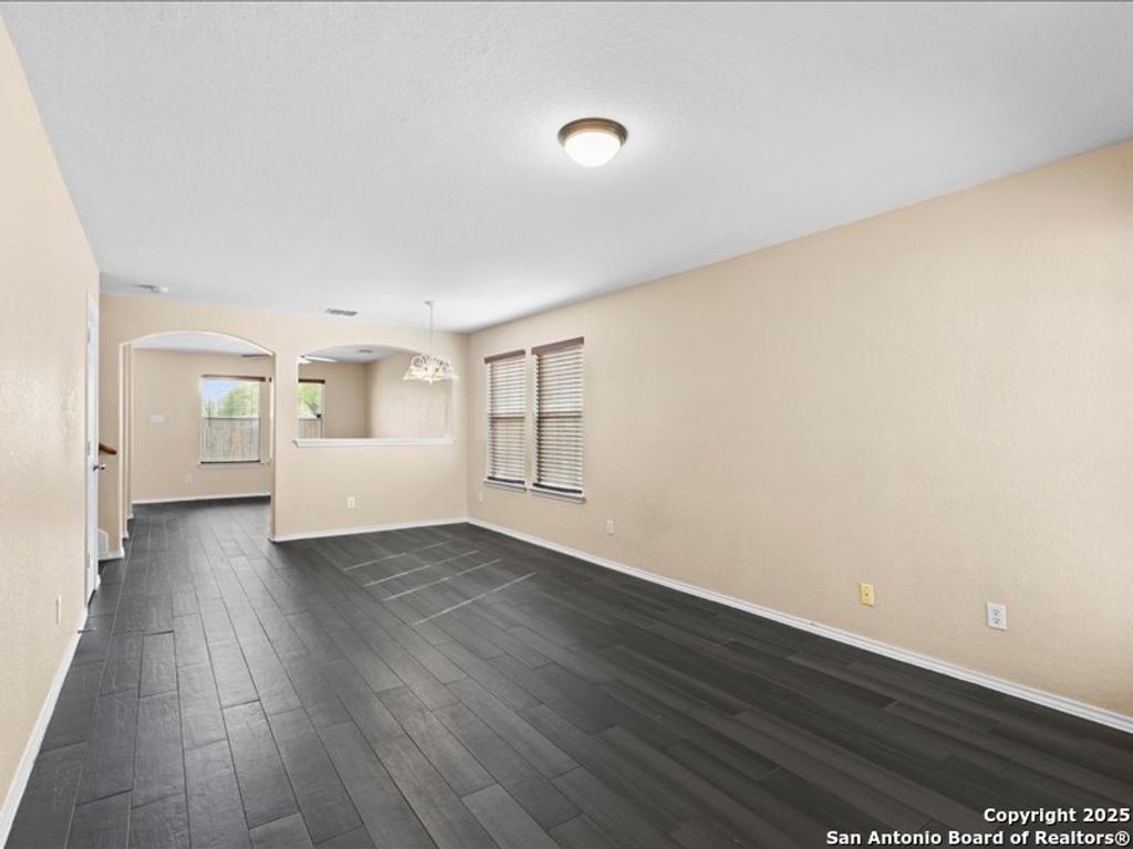 Photo of 10386 Oakwood Crst, San Antonio, TX 78245 (MLS # 1934772)