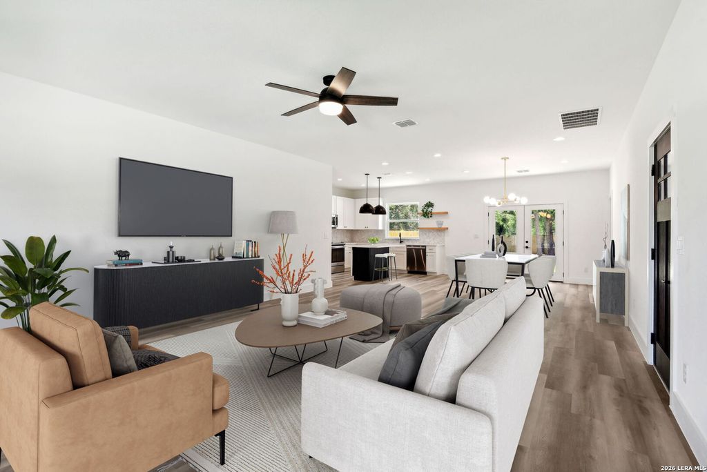 Photo of 1934 Lamar St, San Antonio, TX 78202 (MLS # 1946555)