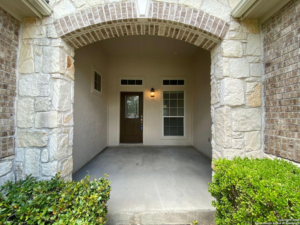 Photo of 226 Maidstone Cove, Cibolo, TX 78108 (MLS # 1924559)
