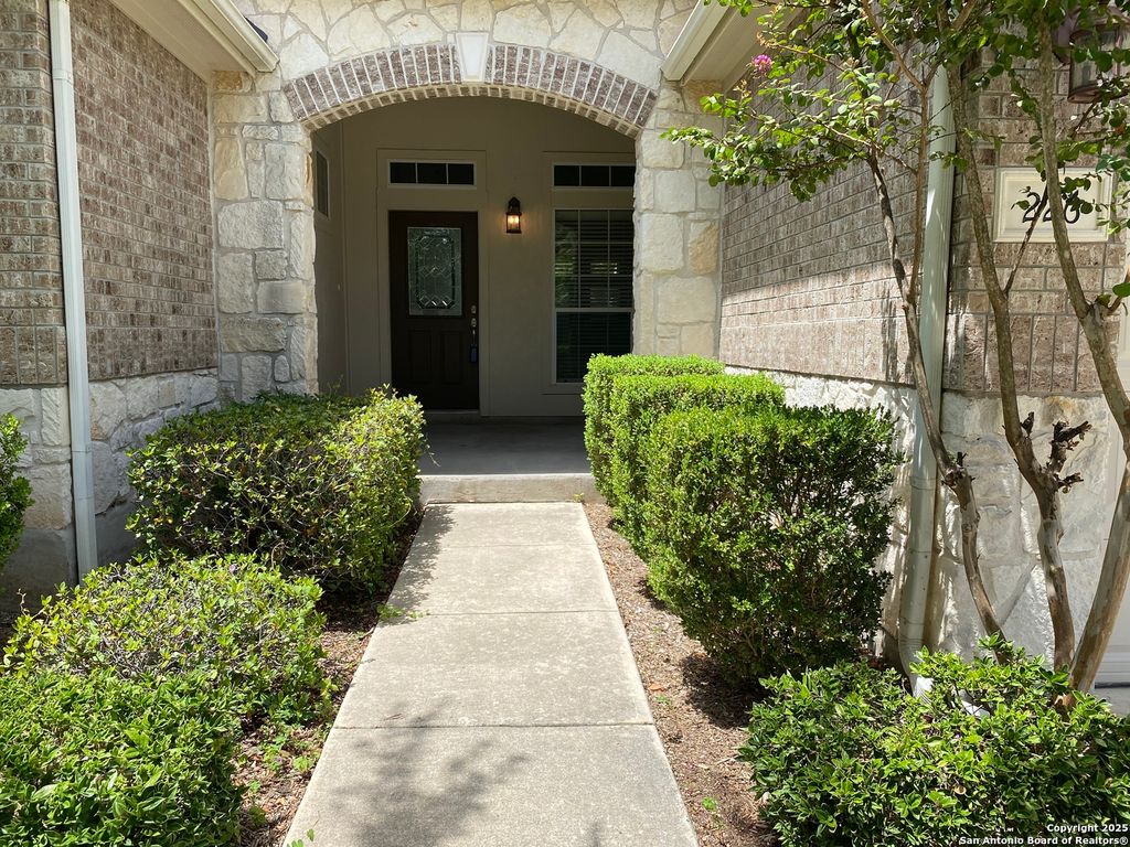 Photo of 226 Maidstone Cove, Cibolo, TX 78108 (MLS # 1924559)