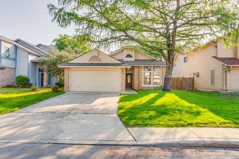 9722 SILVER MOON San Antonio TX 78254
