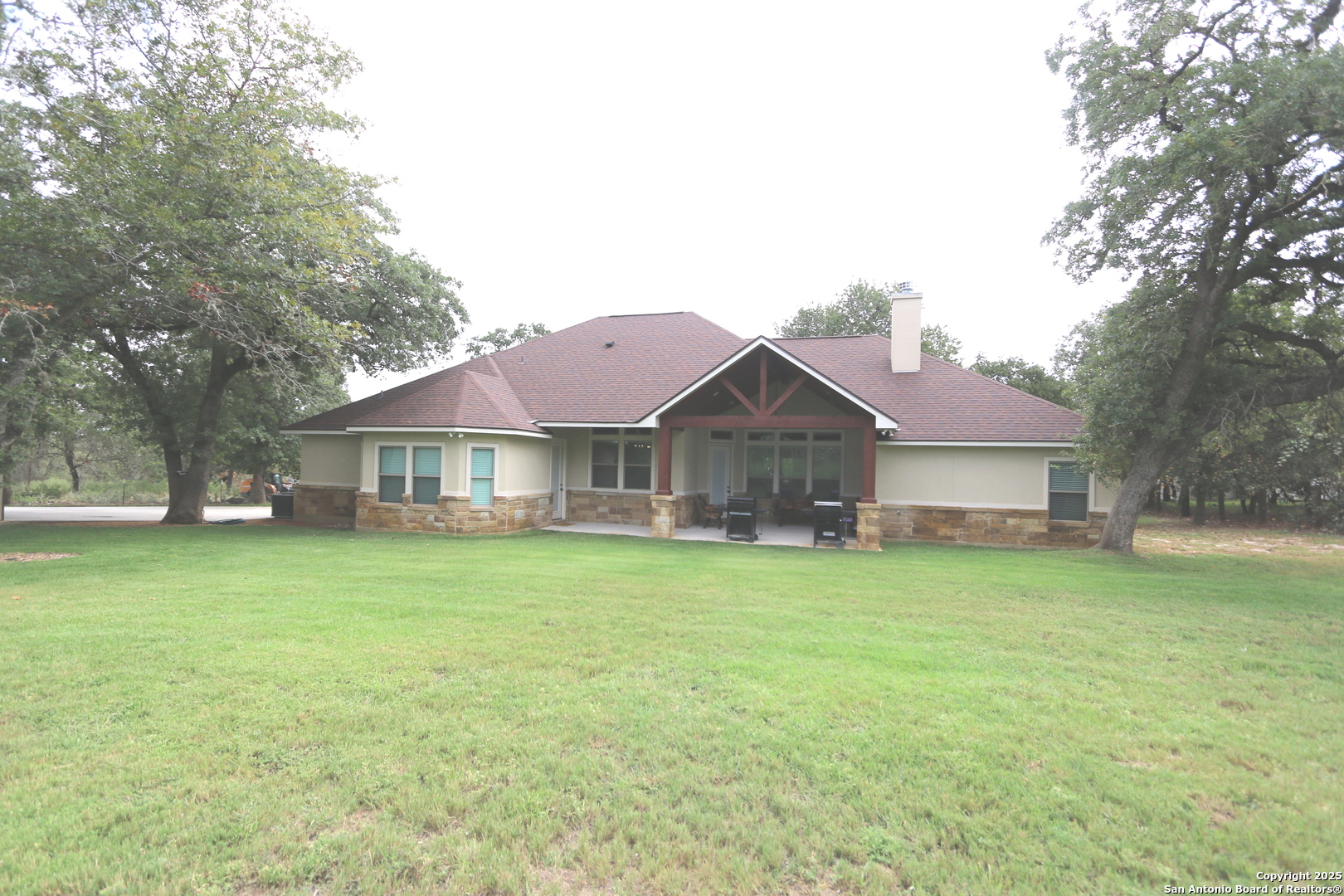 334 Fleetwood Ln