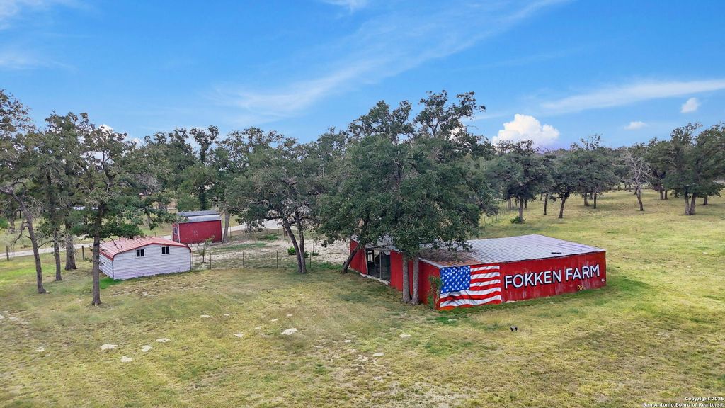 Photo of 110 High Sierra, Seguin, TX 78155 (MLS # 1910679)