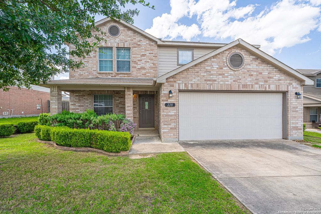 Photo of 228 Willow Crest, Cibolo, TX 78108 (MLS # 1884829)