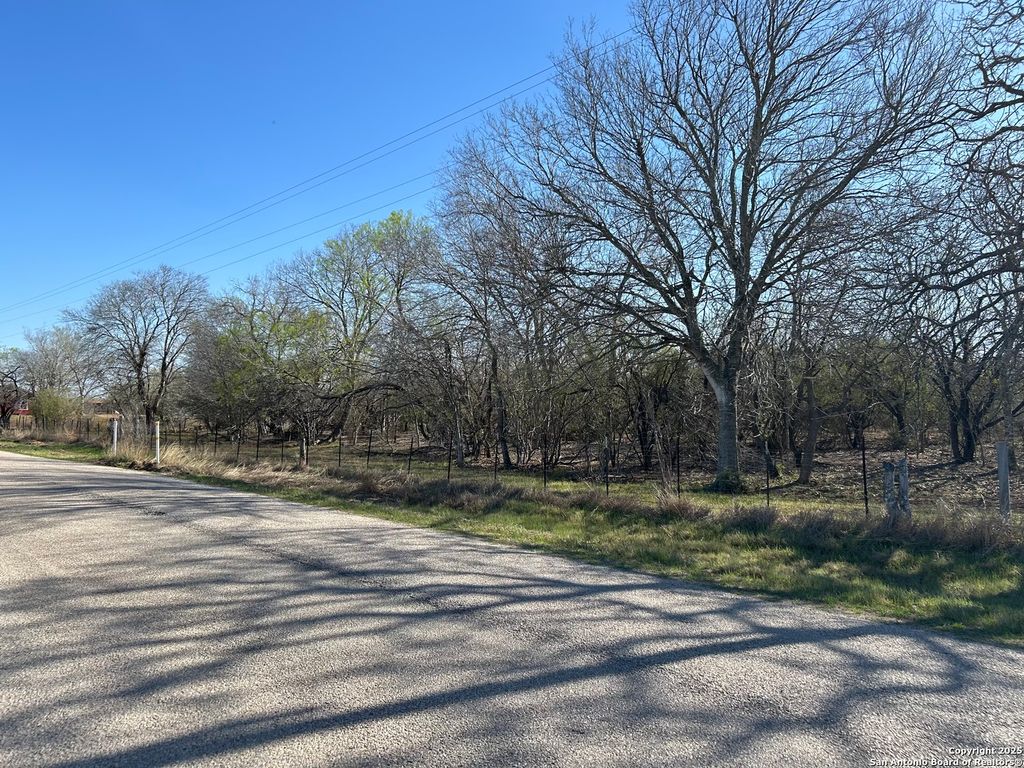 Photo of 4870 Blackhill, Floresville, TX 78114 (MLS # 1849321)
