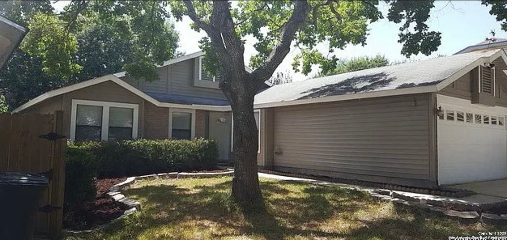 Photo of 13239 Larkplace, San Antonio, TX 78233 (MLS # 1929628)