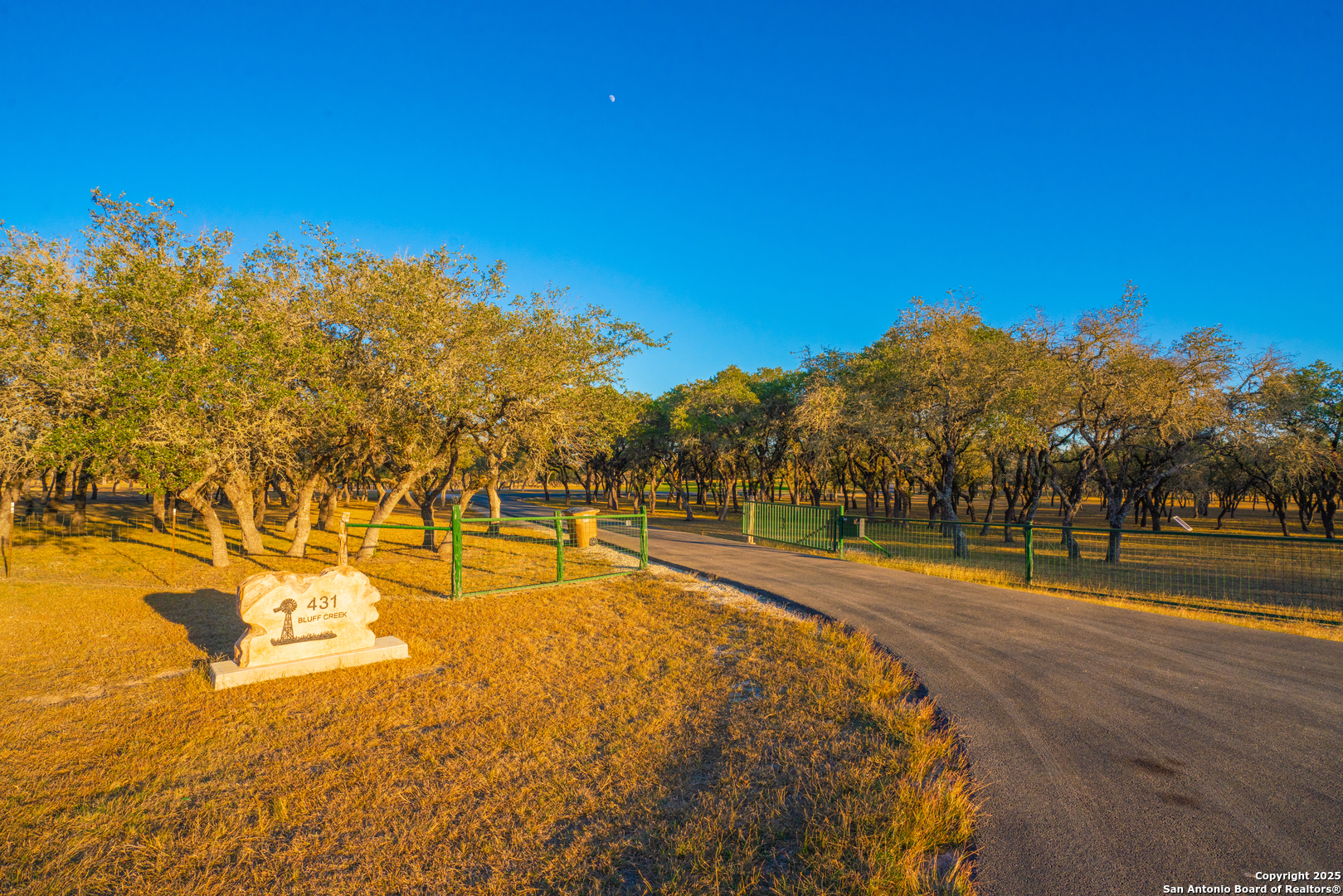 431 Bluff Creek
