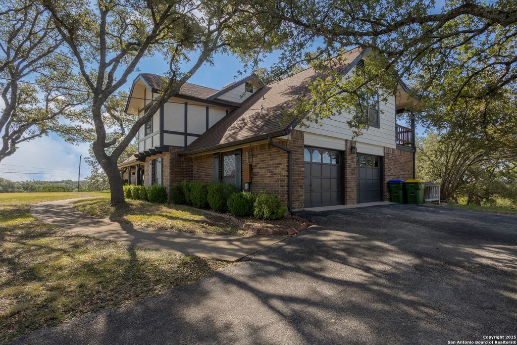 Photo of 28417 royal ascot, Fair Oaks Ranch, TX 78015 (MLS # 1945016)