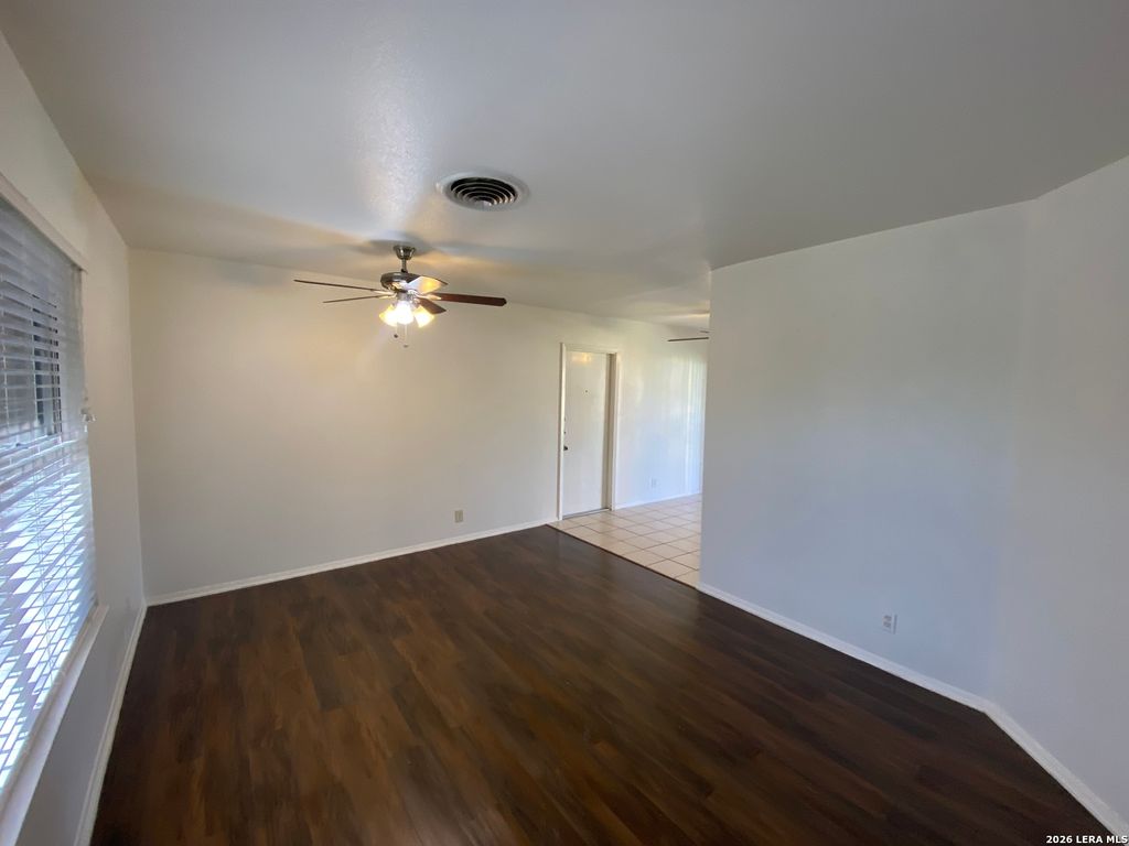 Photo of 5211 CINDERELLA ST, Kirby, TX 78219 (MLS # 1958328)