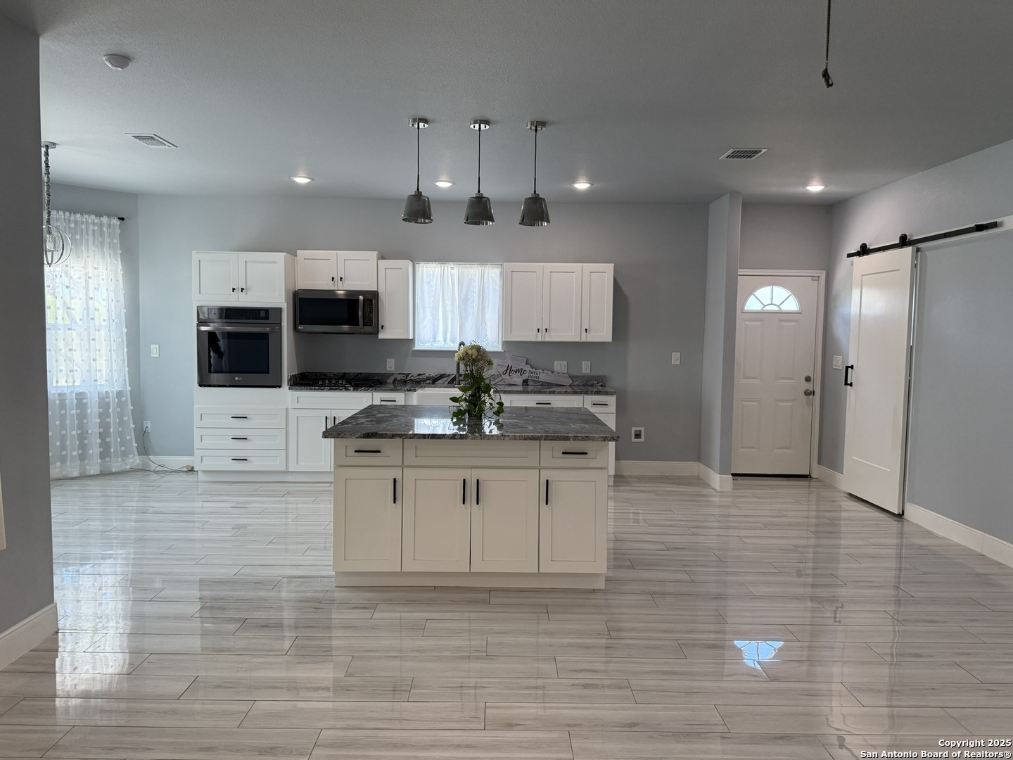 1140 Southline