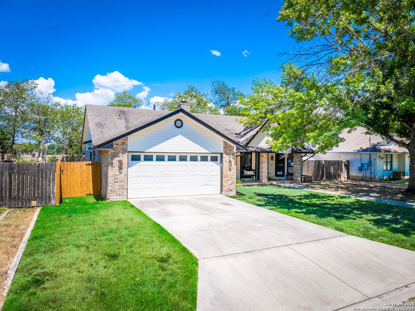 945 River Bank