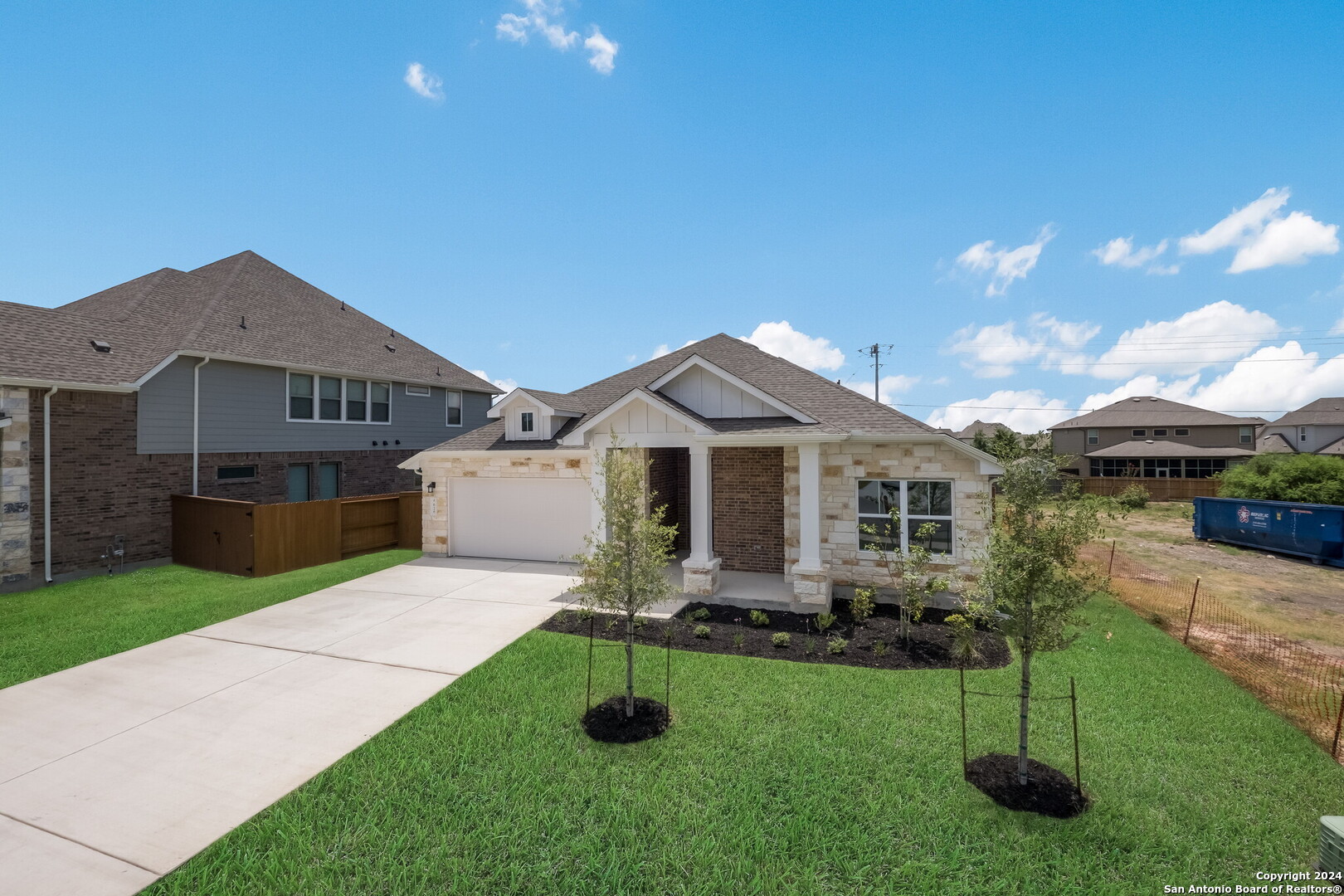 626 FOXBROOK WAY