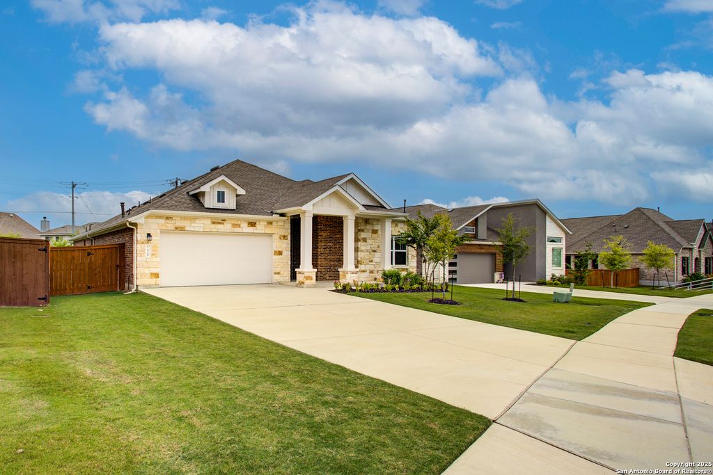 Photo of 626 FOXBROOK WAY, Cibolo, TX 78108 (MLS # 1820421)