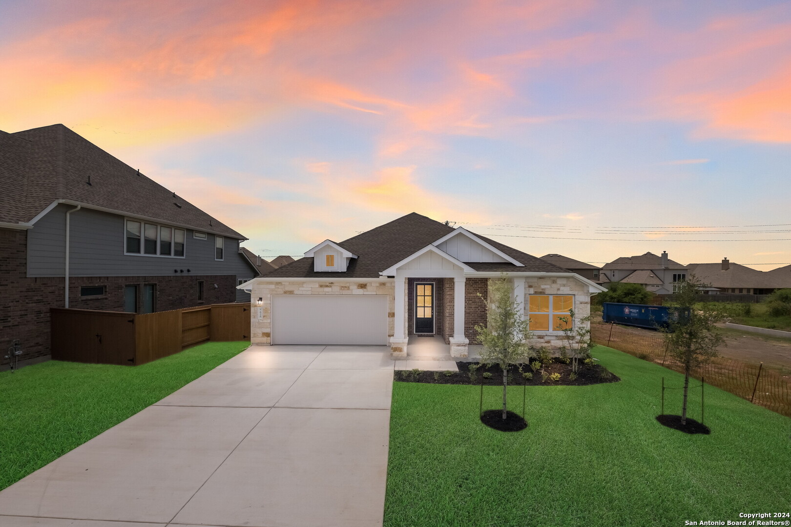 626 FOXBROOK WAY