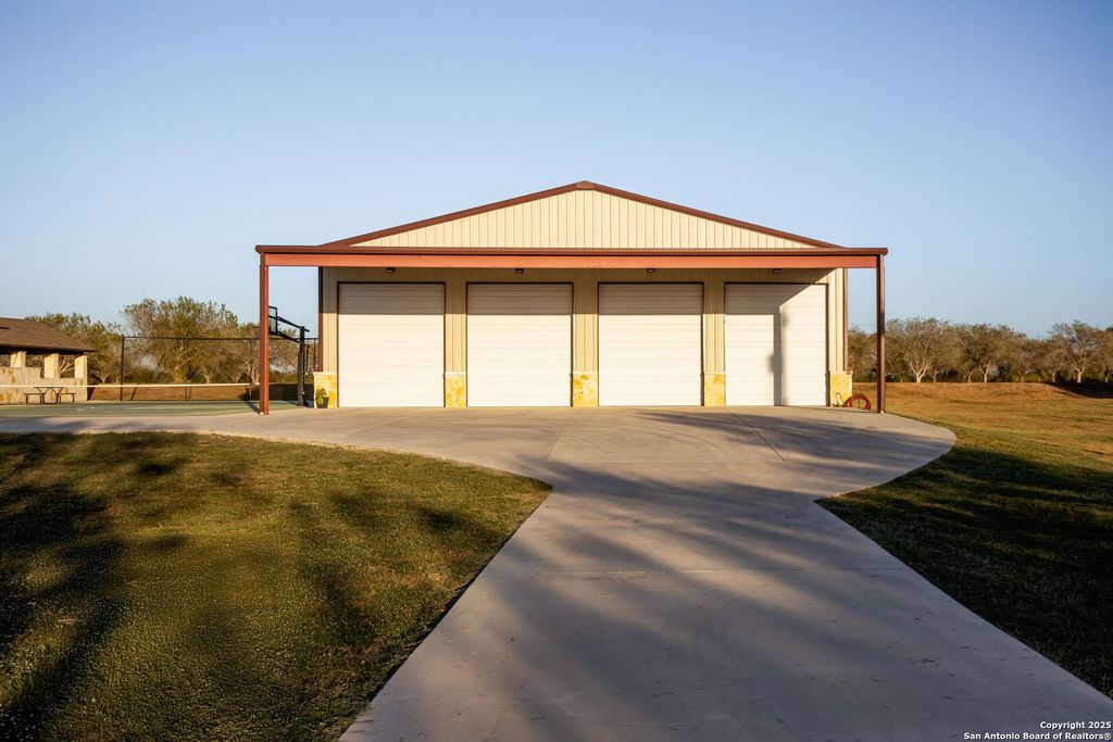 Photo of 311 Ski Plex, Seguin, TX 78155 (MLS # 1899094)