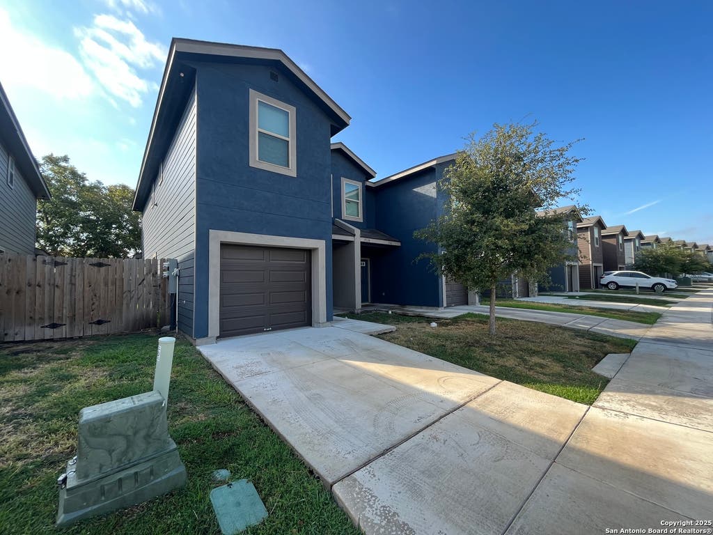 Photo of 7034 Lakeview Dr. 102 #102, San Antonio, TX 78244 (MLS # 2008541)