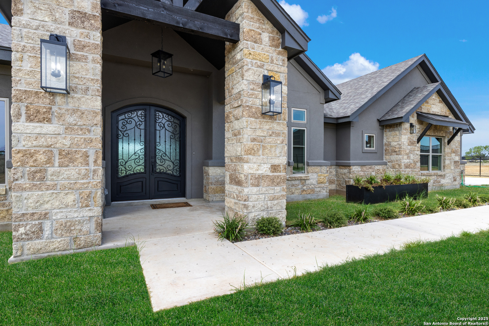 112 Hidden Cove