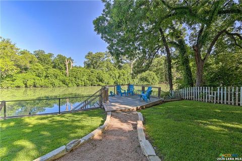 44 River Oak Seguin TX 78155