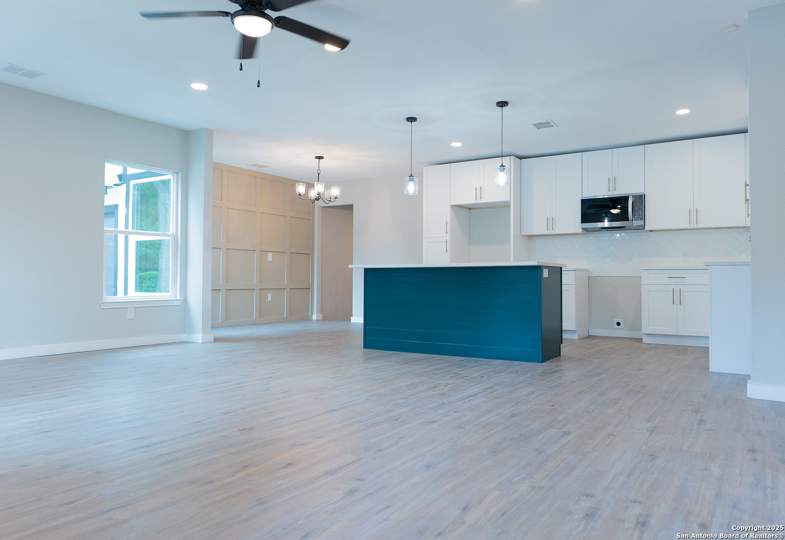 221 Larchmont