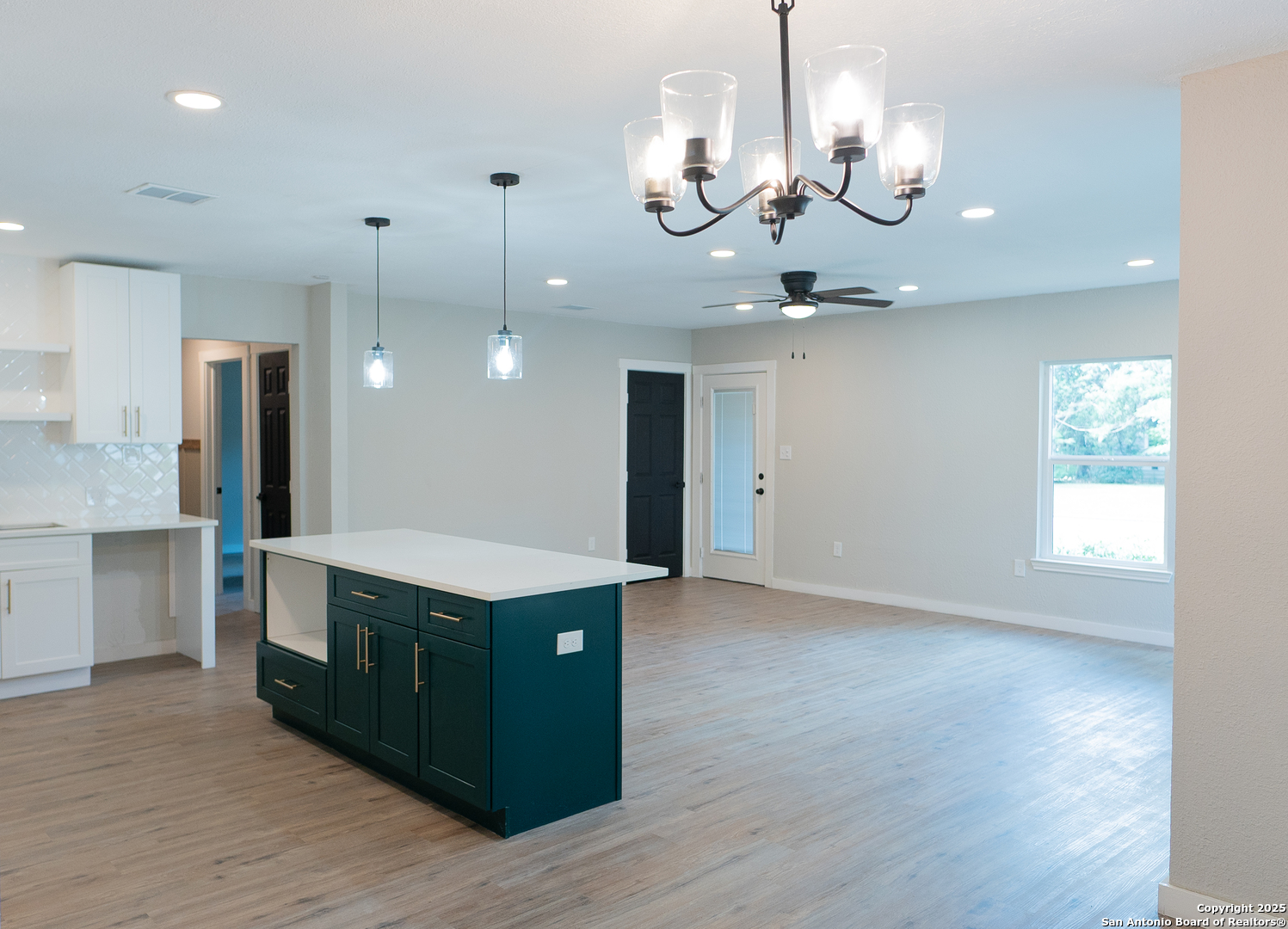221 Larchmont