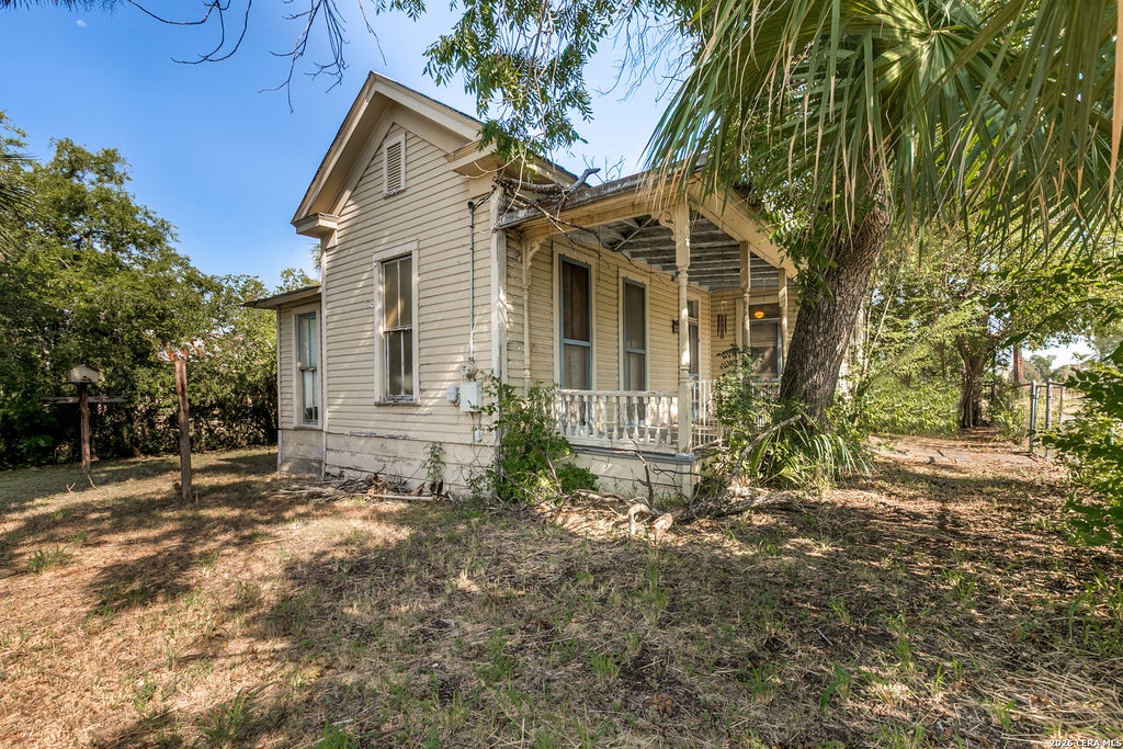 Photo of 1825 N Palmetto, San Antonio, TX 78208 (MLS # 2017458)