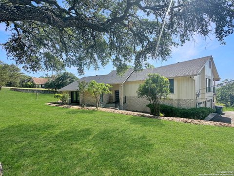 8214 TRIPLE CROWN Boerne TX 78015