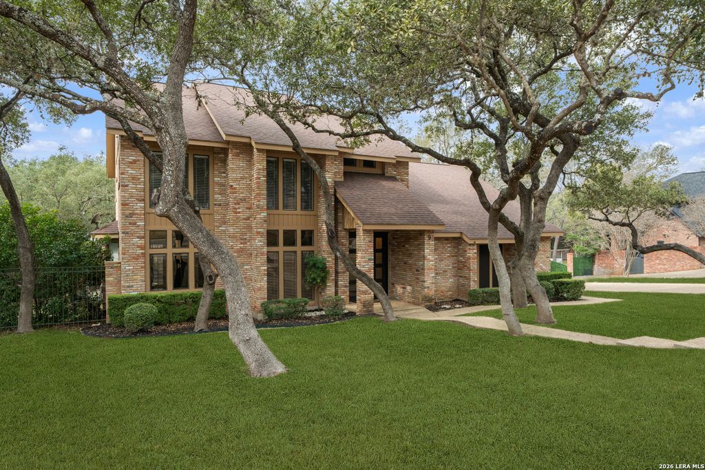 Photo of 9 Inwood Manor, San Antonio, TX 78248 (MLS # 1938200)