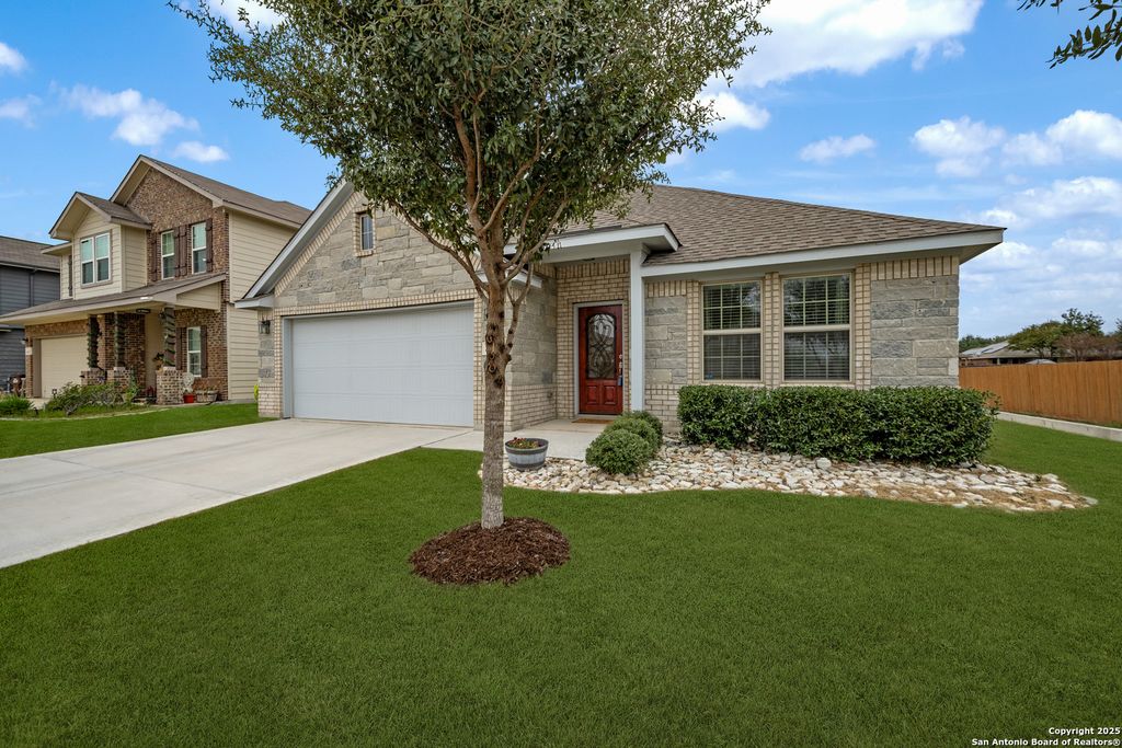 Photo of 8411 Percheron Pass, San Antonio, TX 78254 (MLS # 1926838)