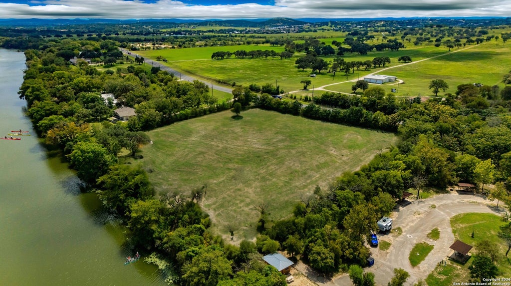 Photo of 2511 Bandera Hwy, Kerrville, TX 78028 (MLS # 1816648)