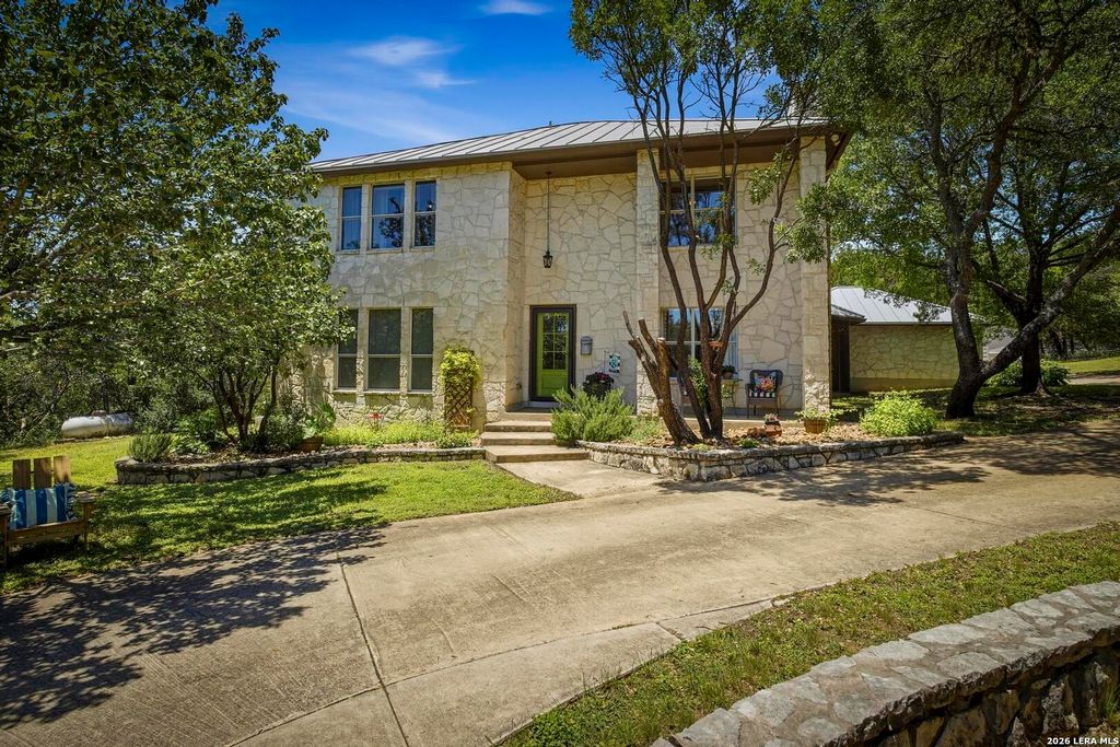 Photo of 9318 Fox Briar, Boerne, TX 78006 (MLS # 1966882)
