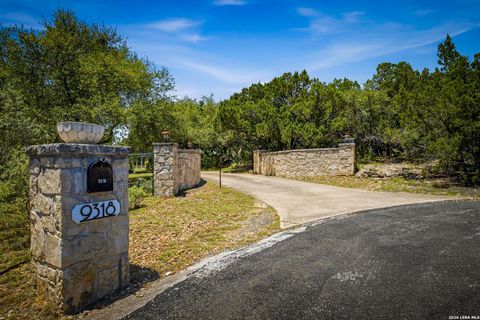 Photo of 9318 Fox Briar, Boerne, TX 78006 (MLS # 1966882)