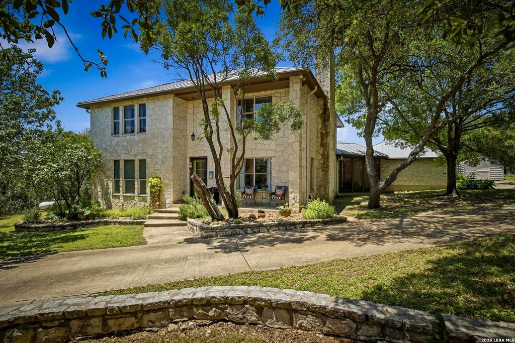 Photo of 9318 Fox Briar, Boerne, TX 78006 (MLS # 1966882)