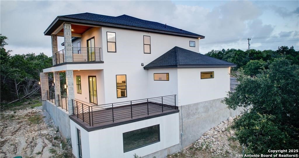 Fischer, Texas 78623, United States, 3 Bedrooms Bedrooms, ,3 BathroomsBathrooms,Residential,Active,198402