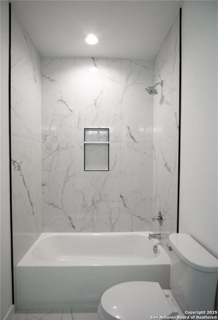 Fischer, Texas 78623, United States, 3 Bedrooms Bedrooms, ,3 BathroomsBathrooms,Residential,Active,198402