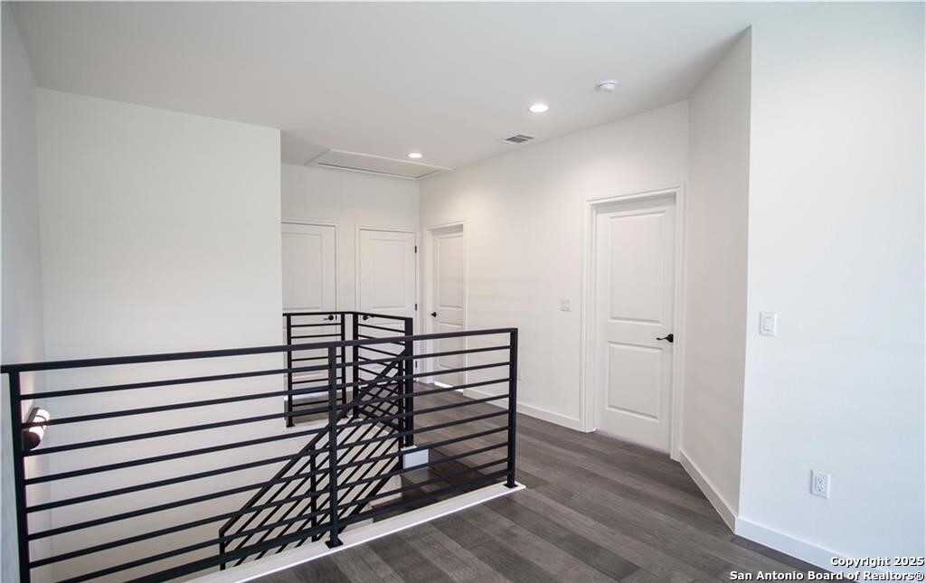 Fischer, Texas 78623, United States, 3 Bedrooms Bedrooms, ,3 BathroomsBathrooms,Residential,Active,198402