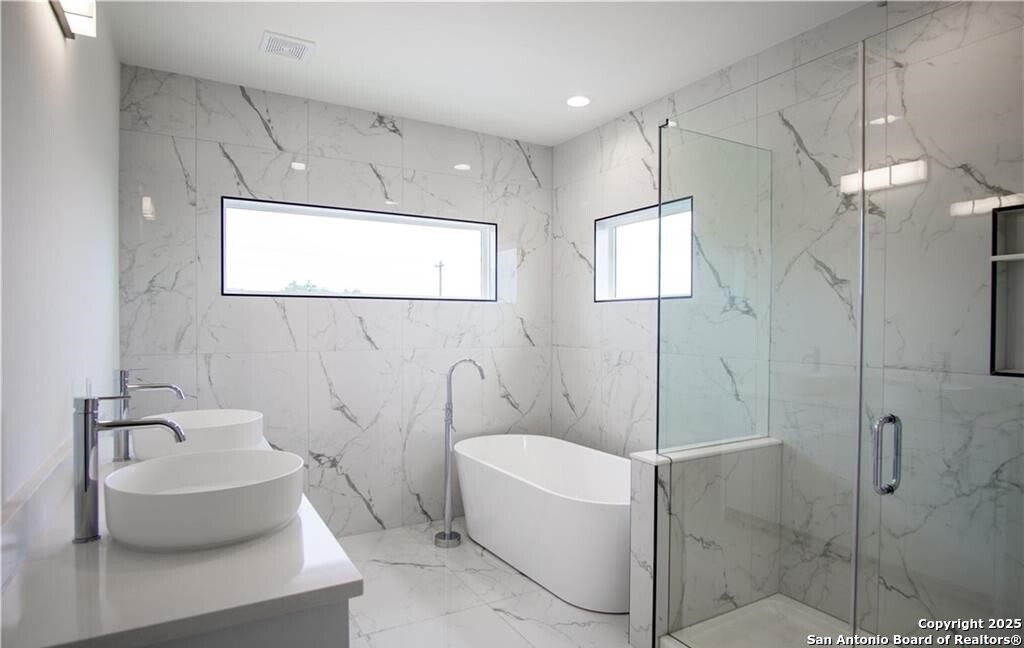 Fischer, Texas 78623, United States, 3 Bedrooms Bedrooms, ,3 BathroomsBathrooms,Residential,Active,198402