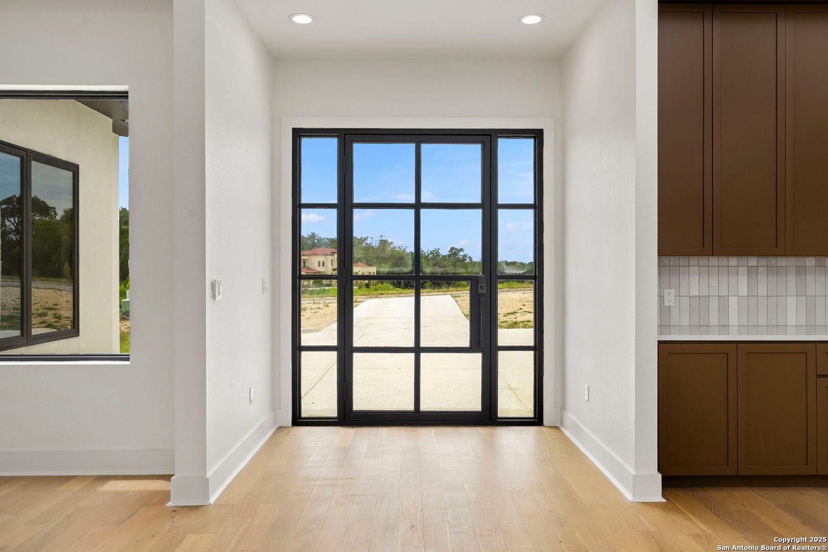 9847 Midsomer Pl