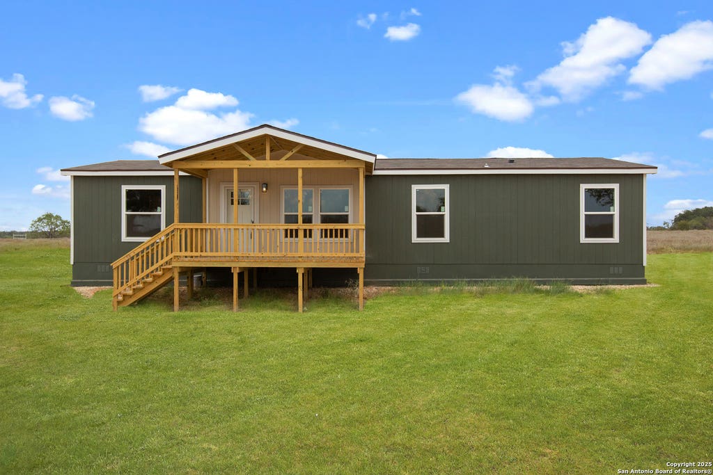 Photo of 2284 Stevens Rd, Somerset, TX 78069 (MLS # 1970342)