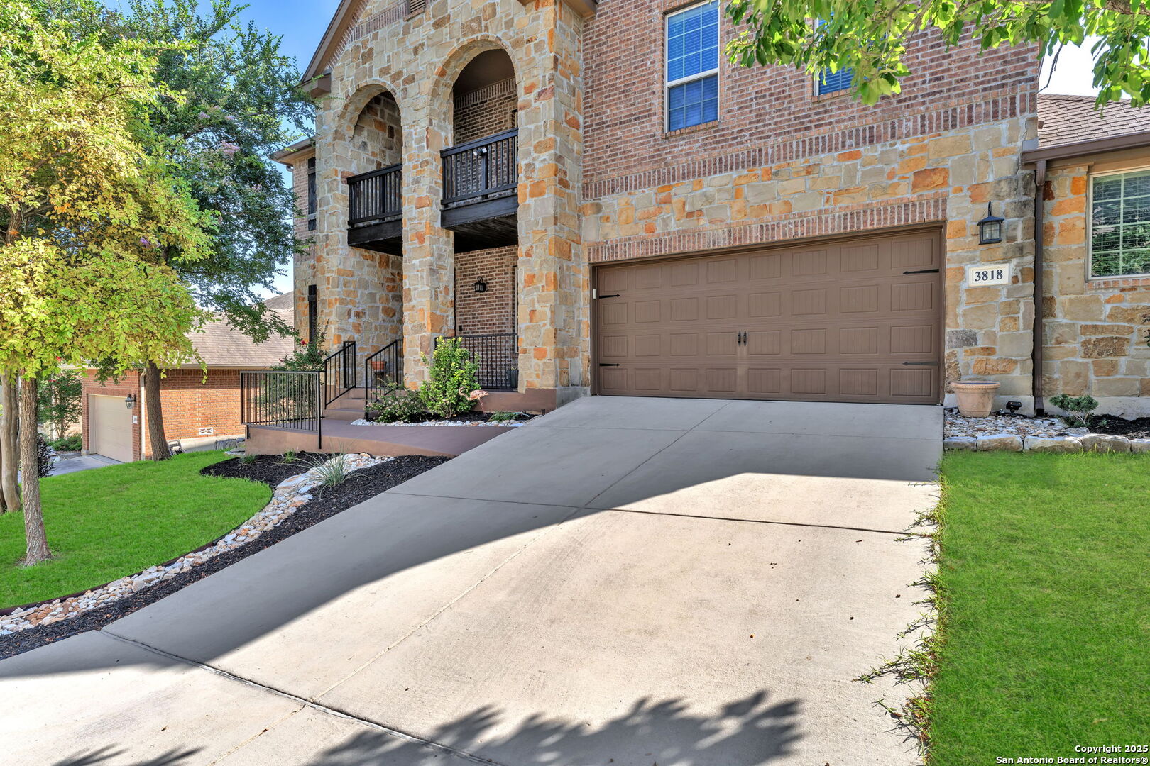 3818 Sweet Olive