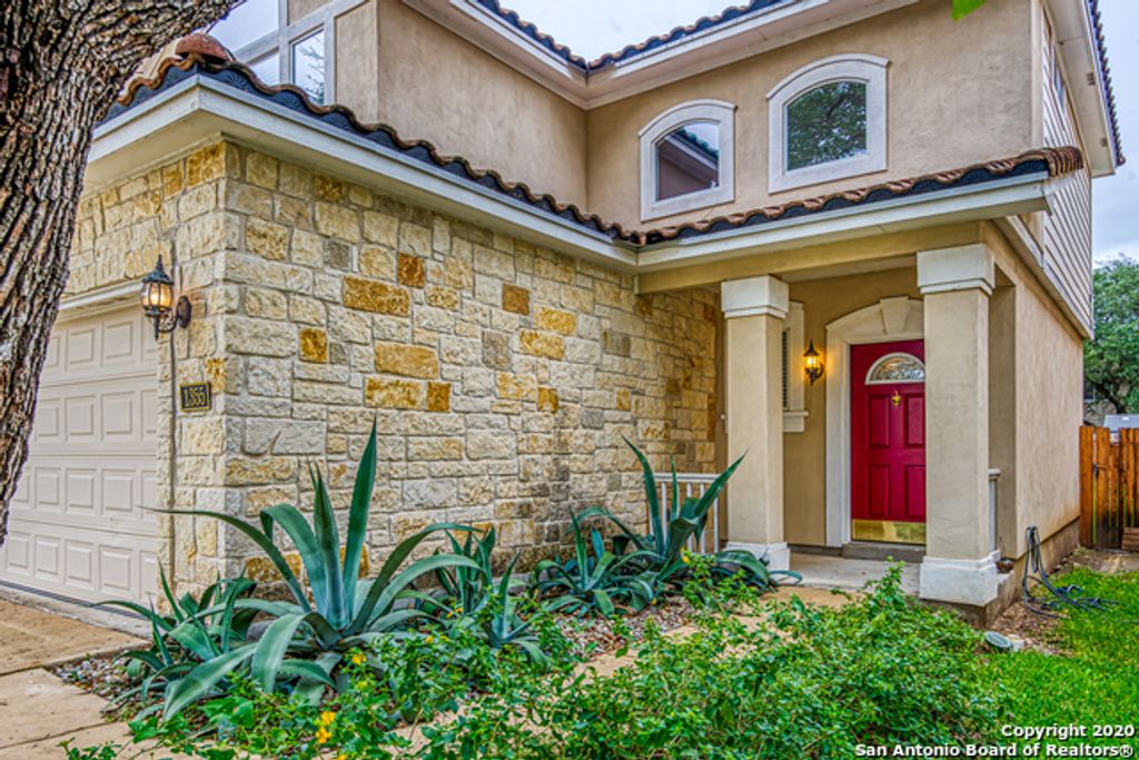 Photo of 1355 Pinnacle Falls, San Antonio, TX 78260 (MLS # 1939254)