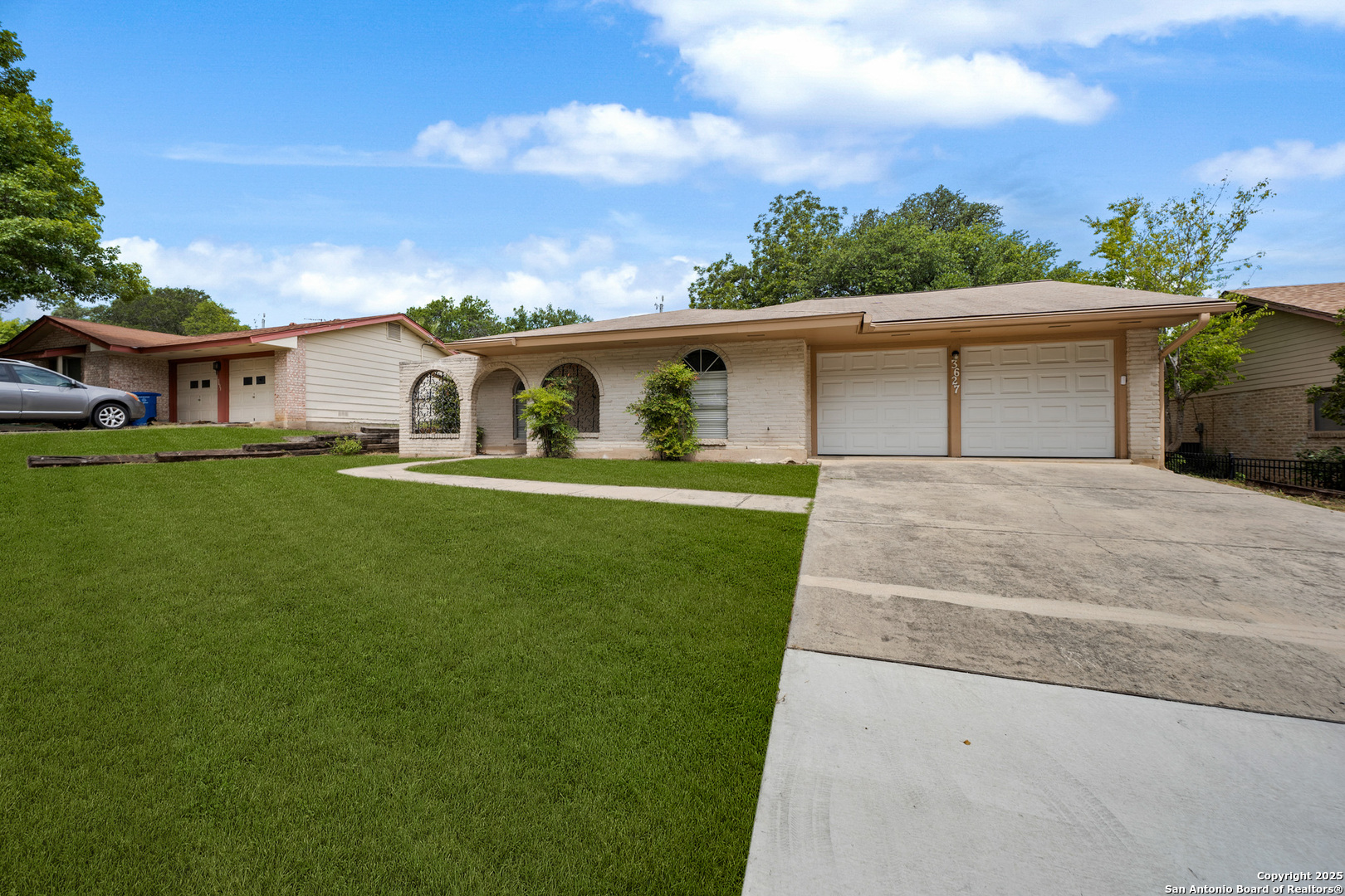 3627 mapleton