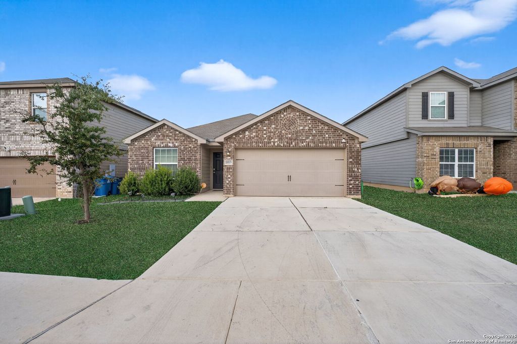 Photo of 15115 Jetfire Pt, Von Ormy, TX 78073 (MLS # 1990837)