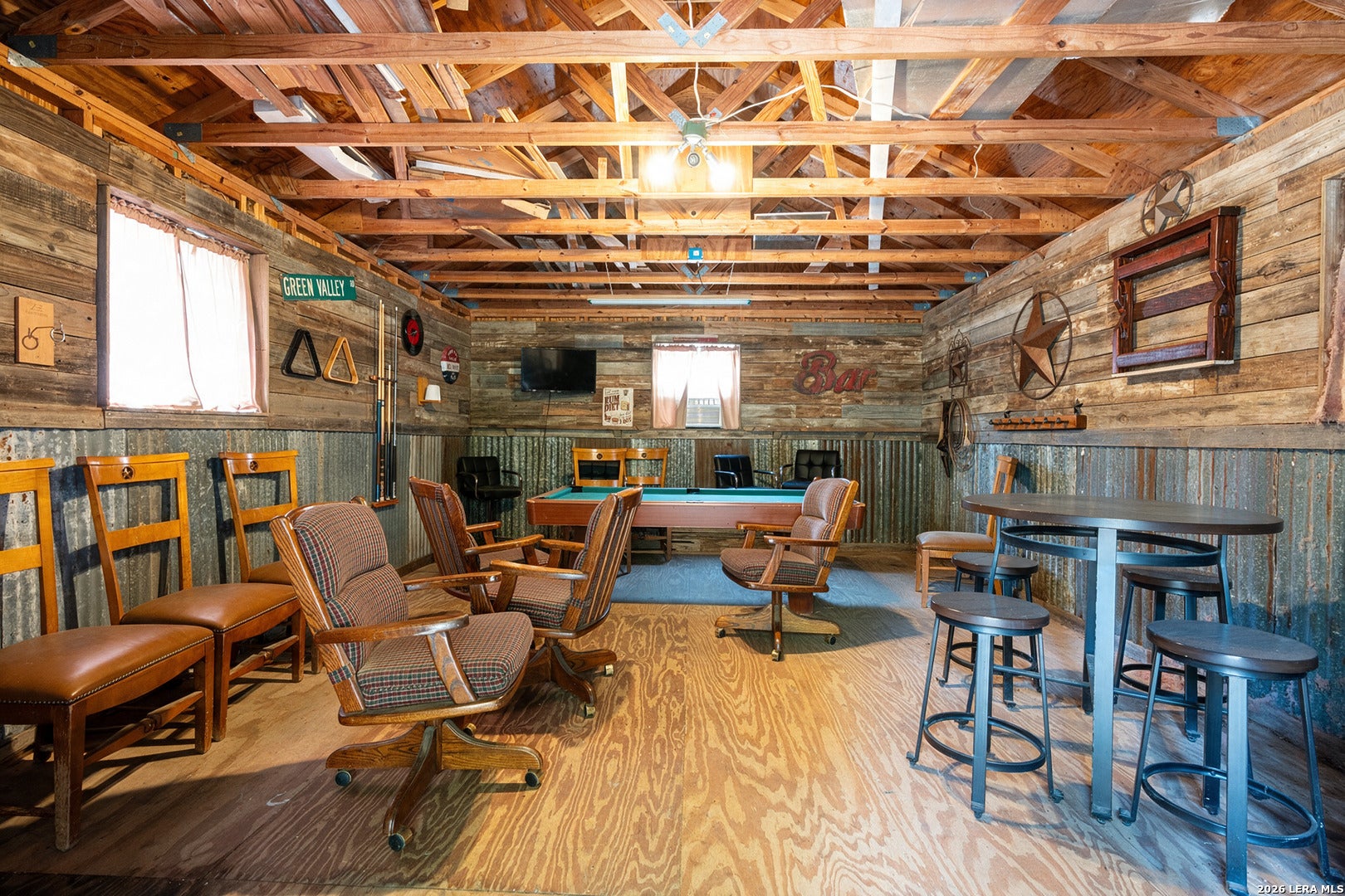 2114 TERMINAL LOOP RD