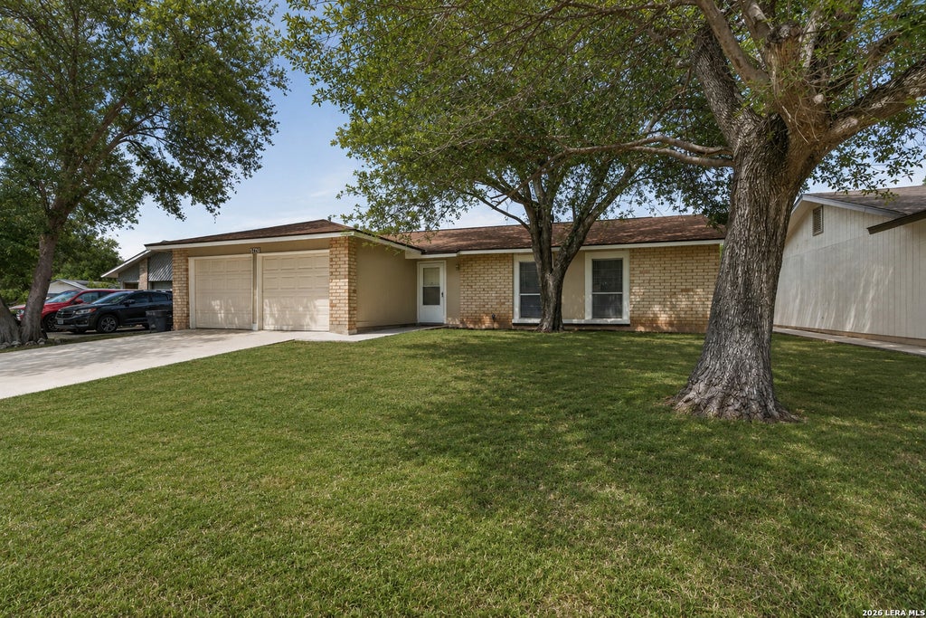 Photo of 5726 TIMBER BND, San Antonio, TX 78238 (MLS # 1991835)