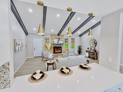 Property photo of 8615 Norwich Dr, San Antonio, TX 78217