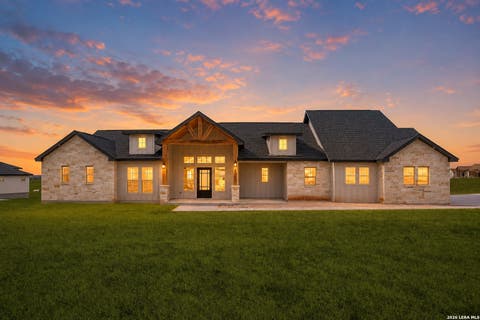 Property photo of 125 Dragonfly Dr, La Vernia, TX 78121