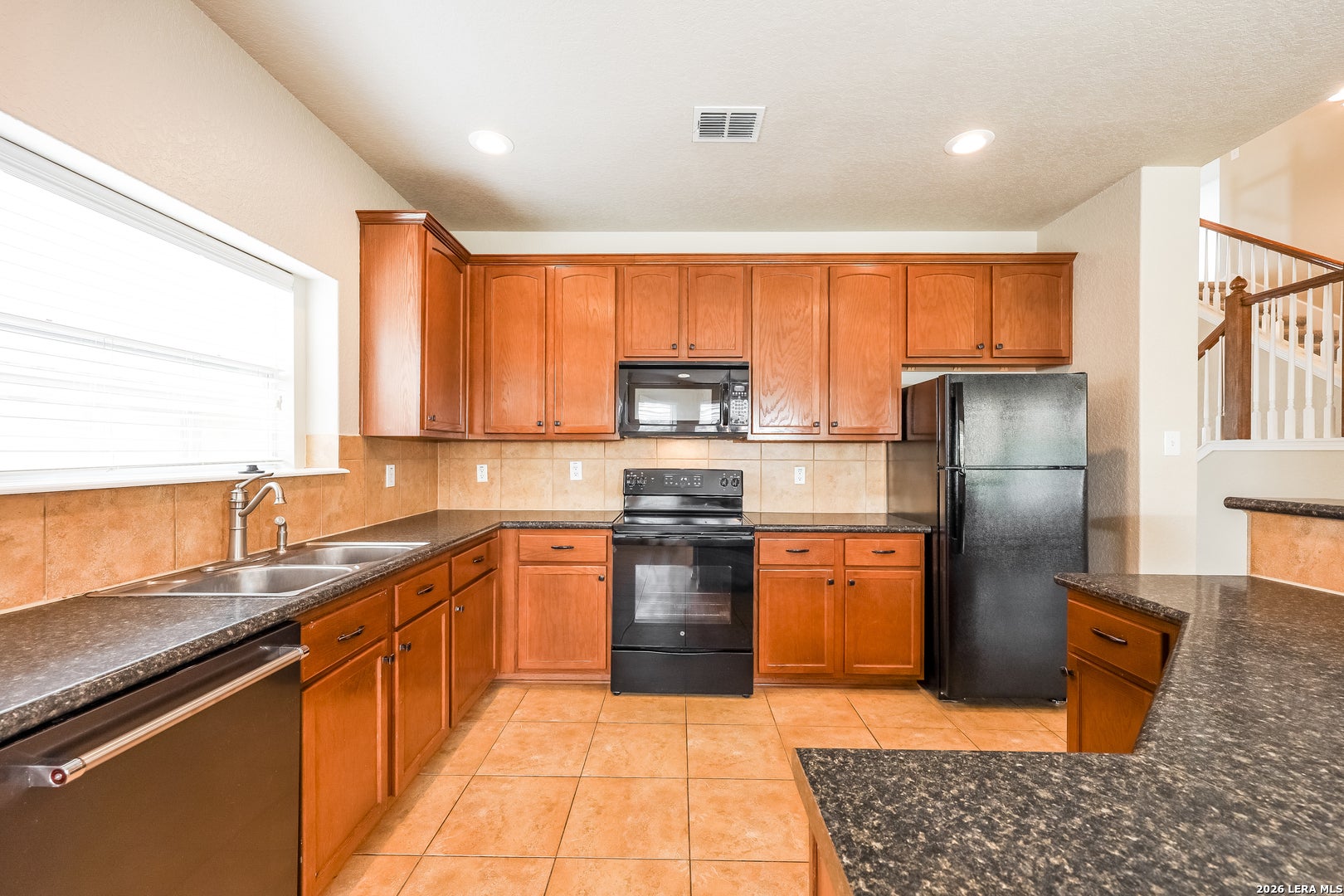 5731 WHITE OAK CV