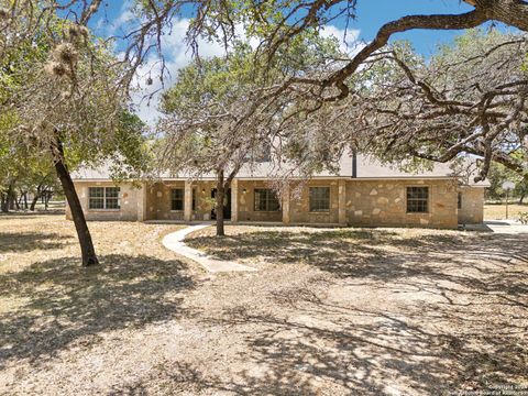 A home in Floresville