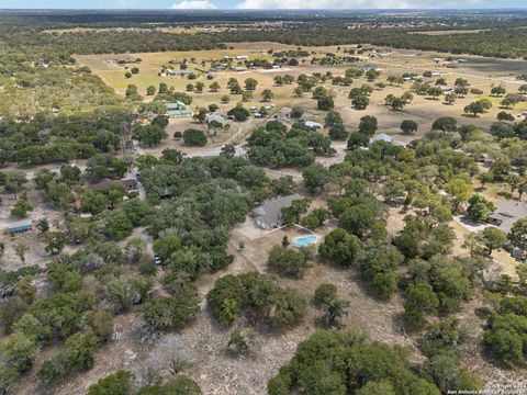 A home in Floresville