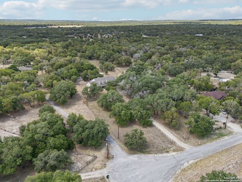 A home in Floresville